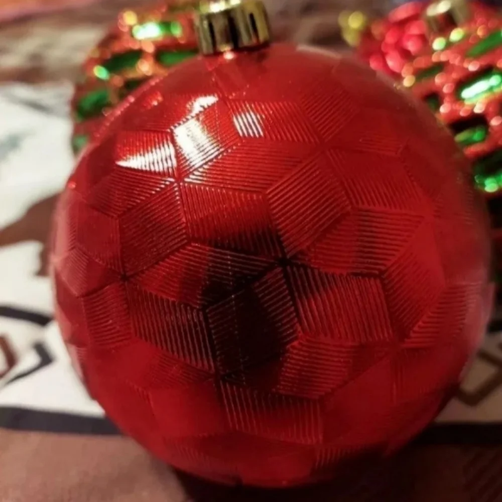 EXTRA LARGE CHRISTMAS BALL ORNAMENTS 4 + 2 BONUS = 6 TOTAL NWOT*